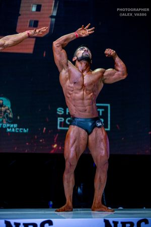 CLASSIC PHYSIQUE НОВИЧКИ